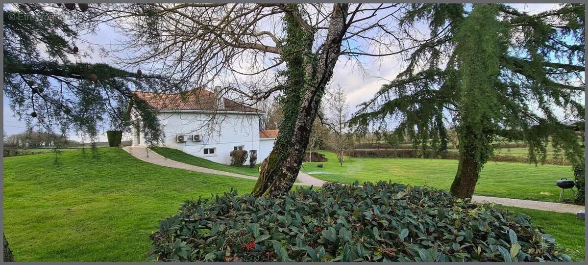 Maison à BRESSUIRE