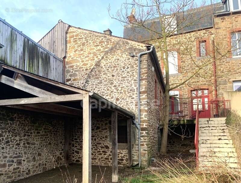 Maison à CHATEAUNEUF-D&#039;ILLE-ET-VILAINE