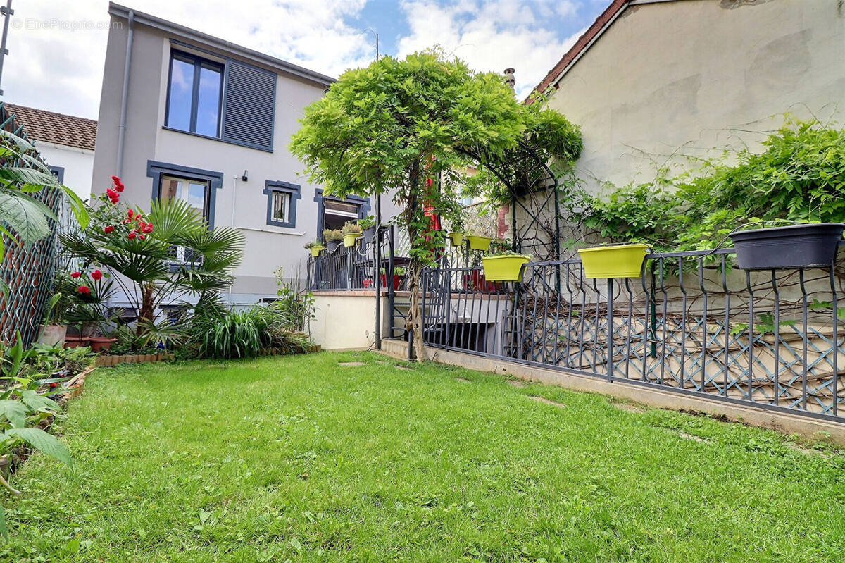 Maison à BAGNEUX