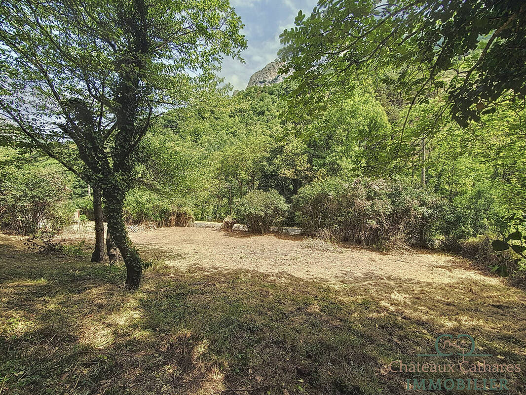 Terrain à SALVEZINES