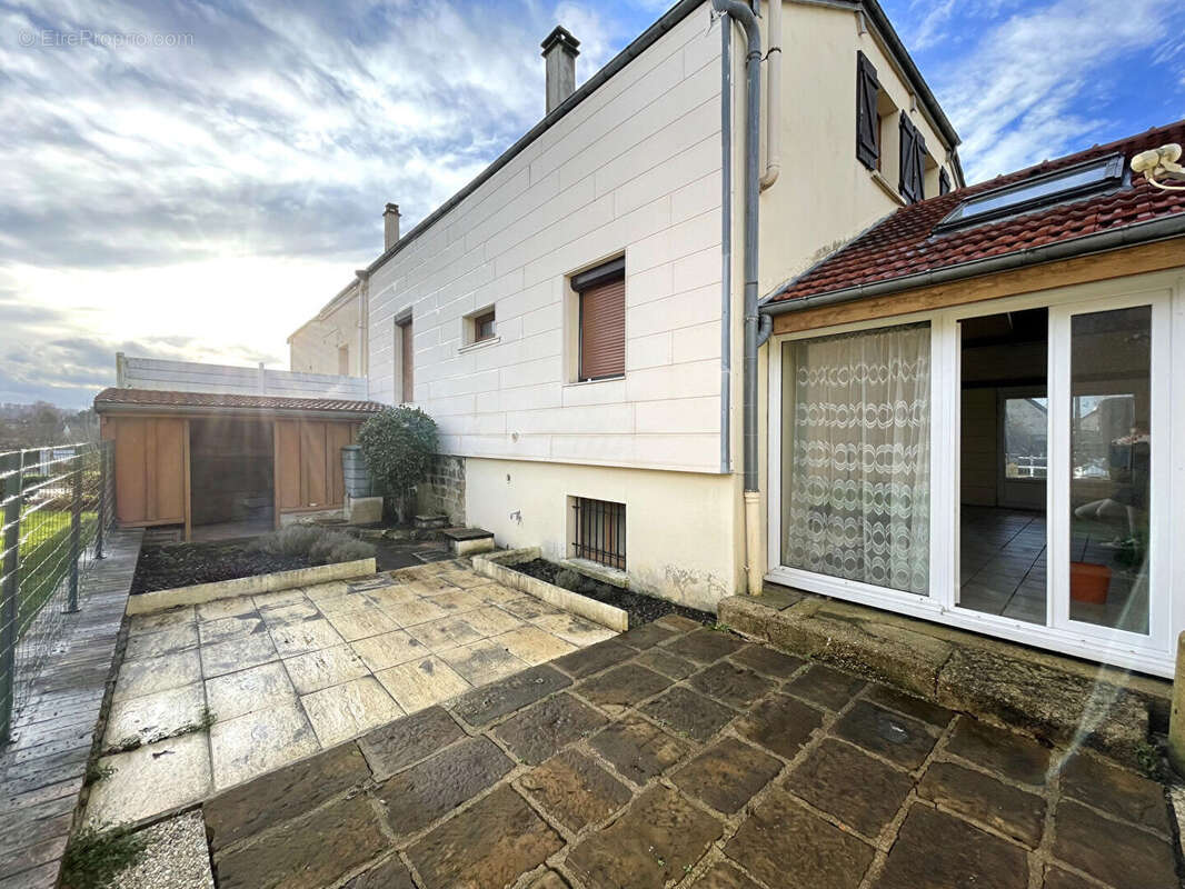 Maison à CHARLEVILLE-MEZIERES