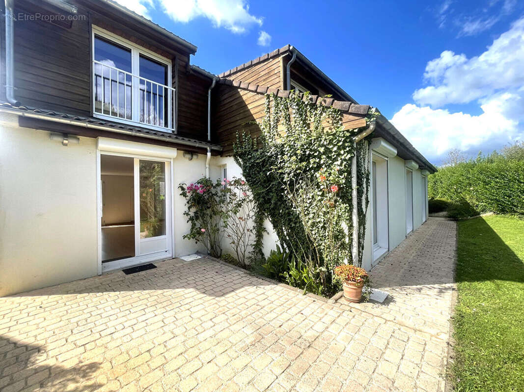 Maison à CHARLEVILLE-MEZIERES