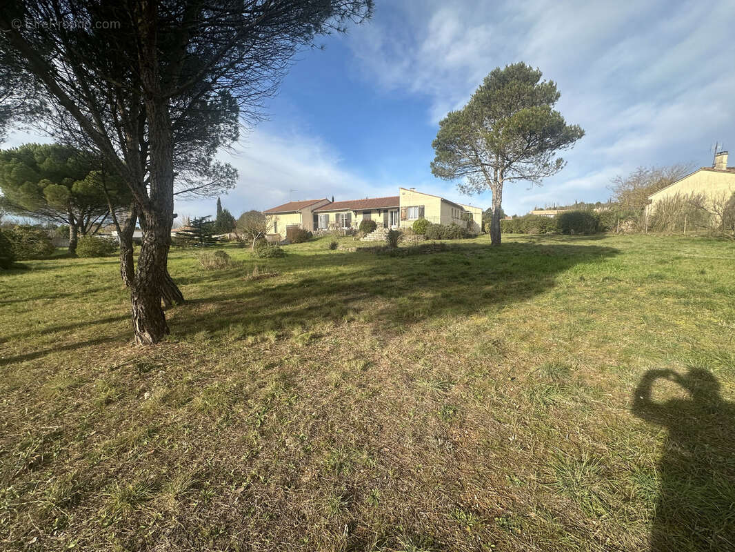 Maison à VILLEMOUSTAUSSOU