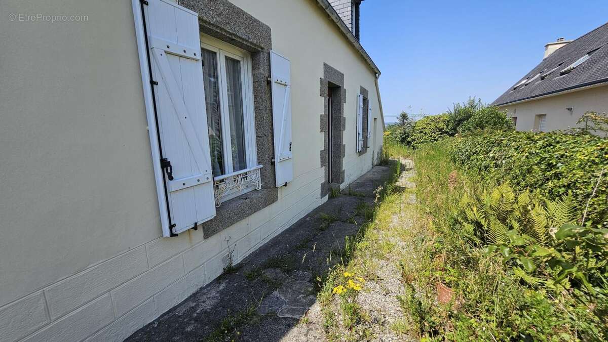 Maison à CAMARET-SUR-MER