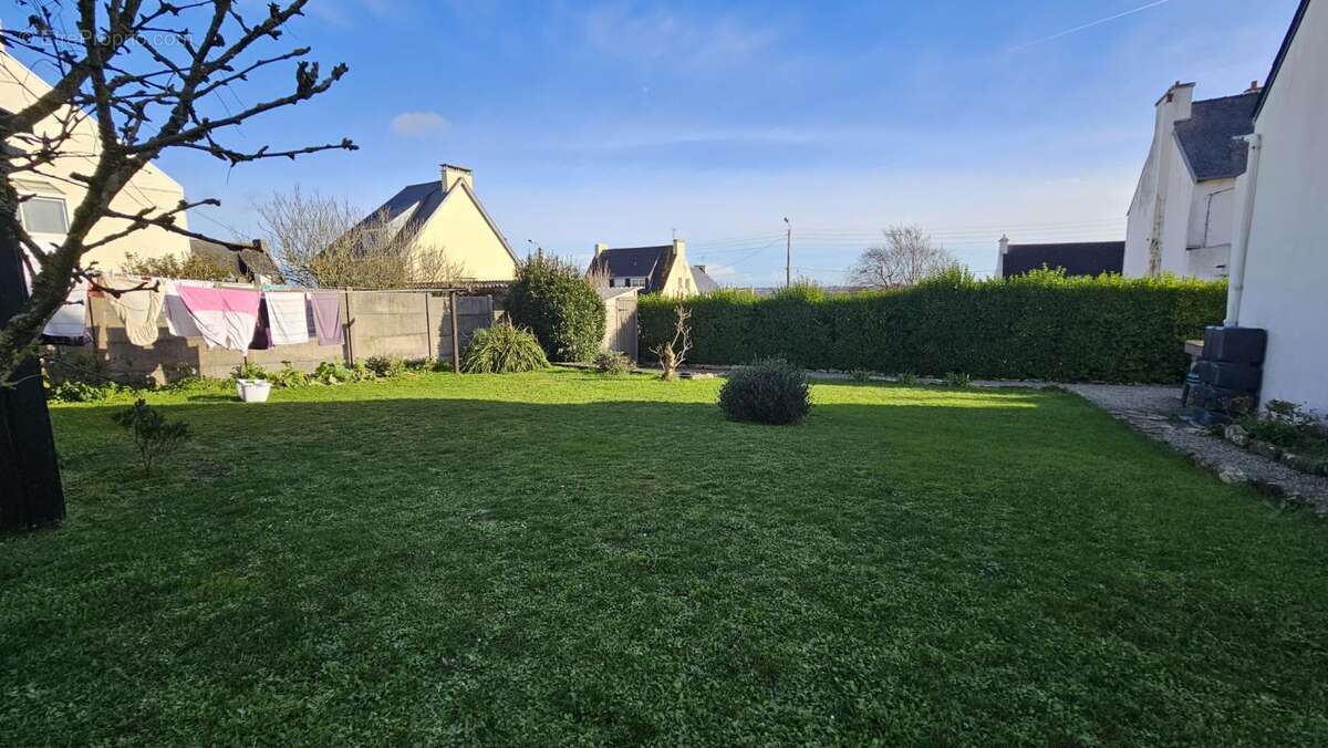 Maison à CAMARET-SUR-MER