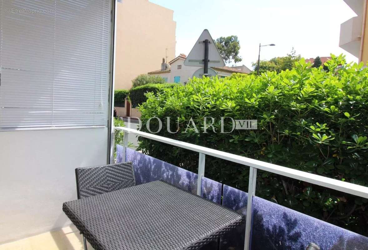 Appartement à ROQUEBRUNE-CAP-MARTIN