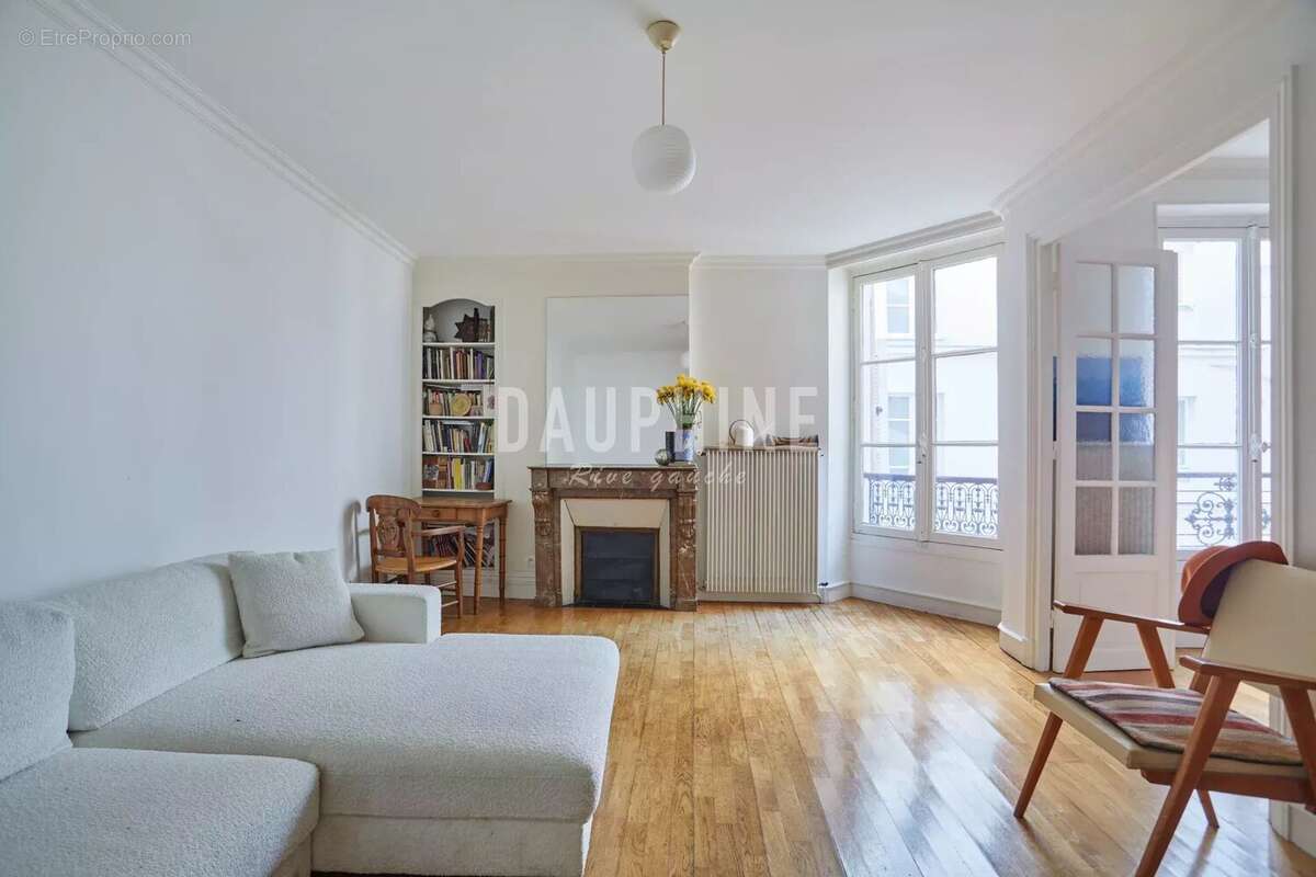 Appartement à PARIS-6E