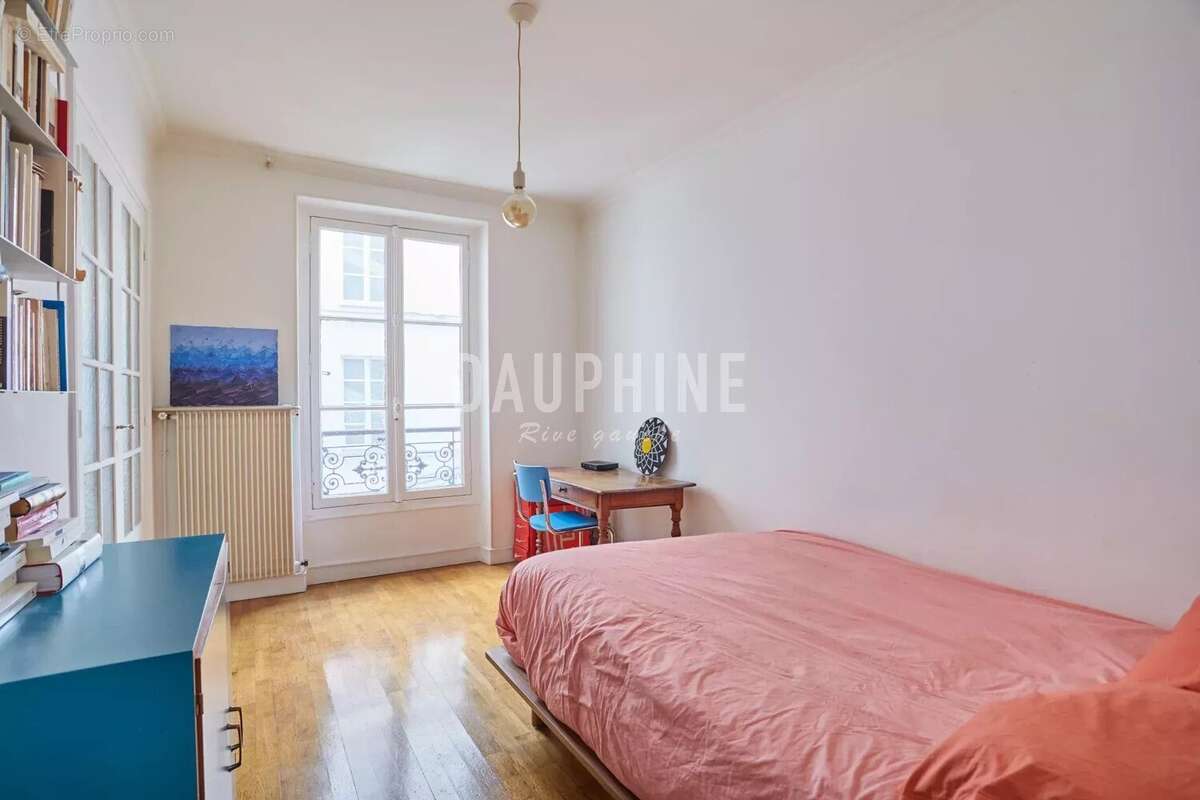 Appartement à PARIS-6E