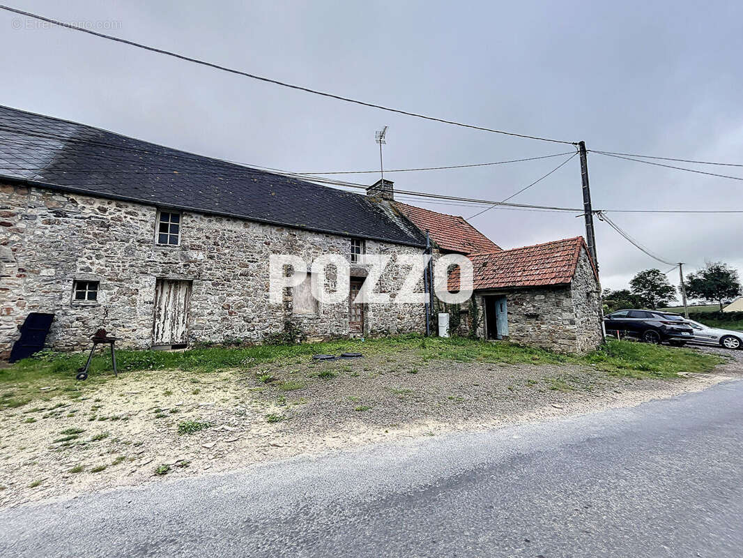 Maison à LES MOITIERS-D&#039;ALLONNE