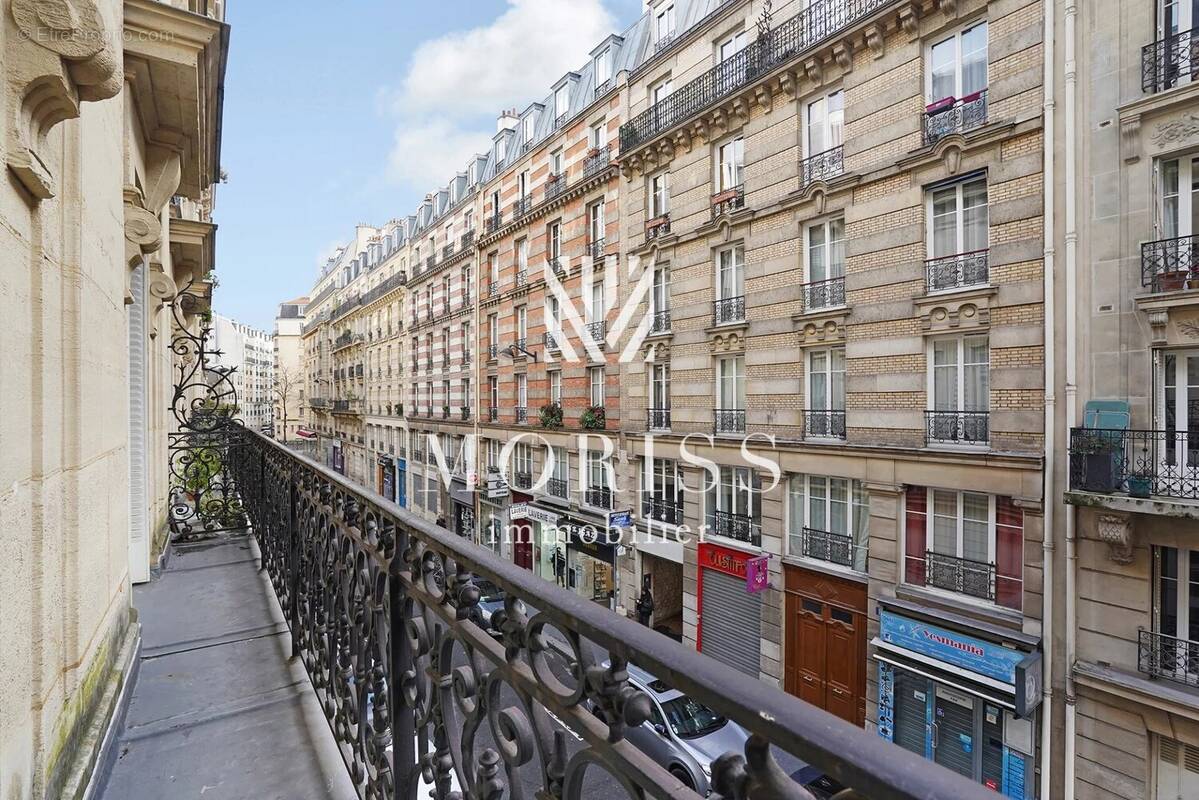 Appartement à PARIS-14E