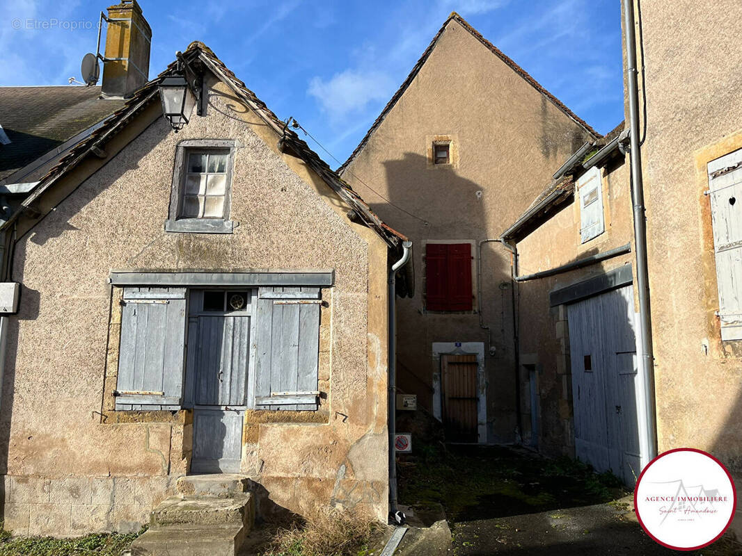 Maison à CHARENTON-DU-CHER