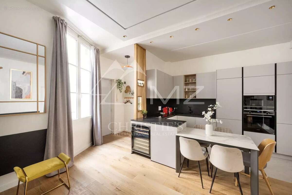 Appartement à PARIS-4E