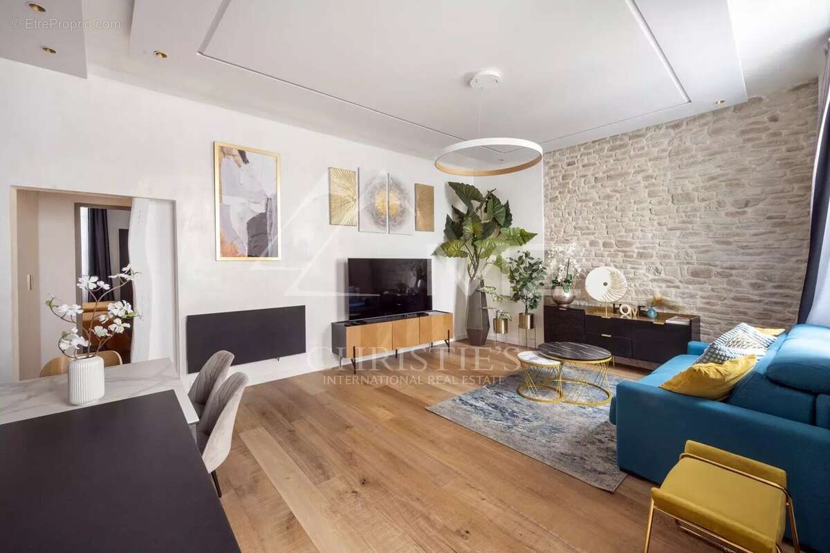 Appartement à PARIS-4E