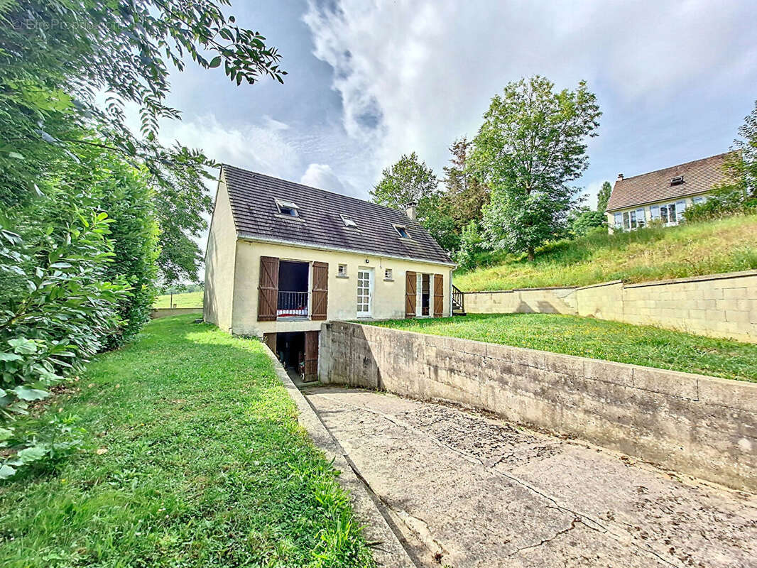 Maison à CHAUMONT-EN-VEXIN