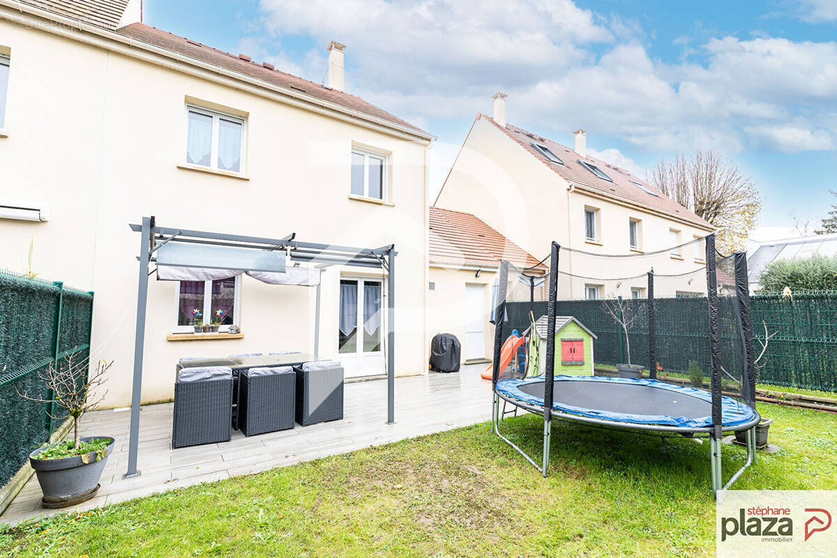 Maison à BURES-SUR-YVETTE