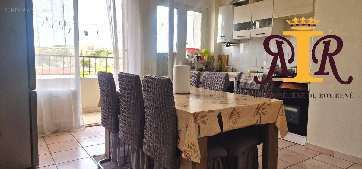 Appartement à MARSEILLE-3E