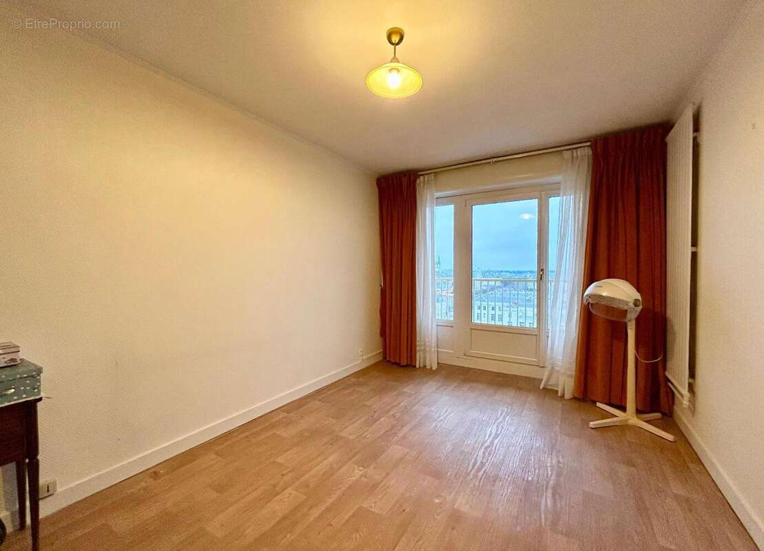   - Appartement à ANGERS