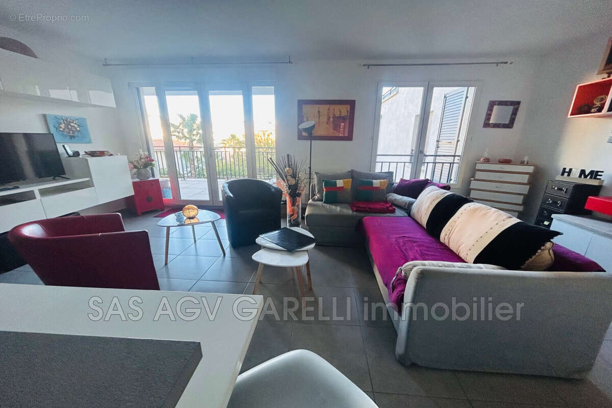 Appartement à HYERES