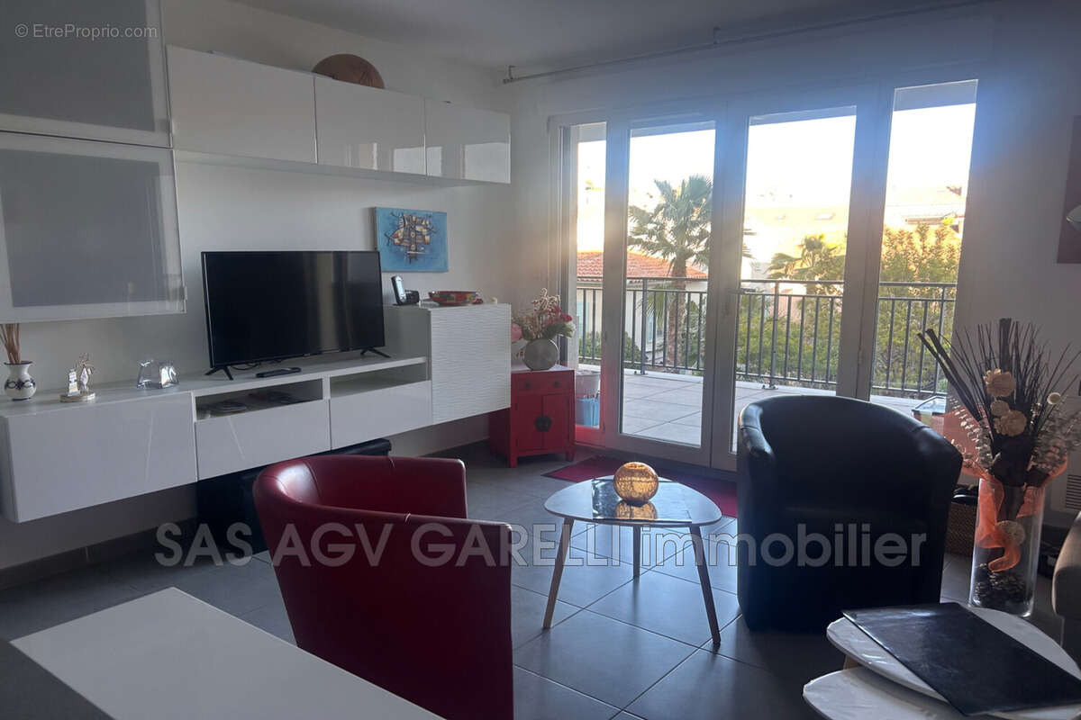 Appartement à HYERES