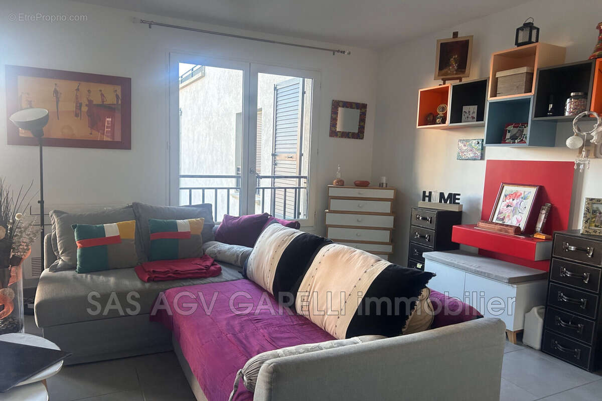 Appartement à HYERES