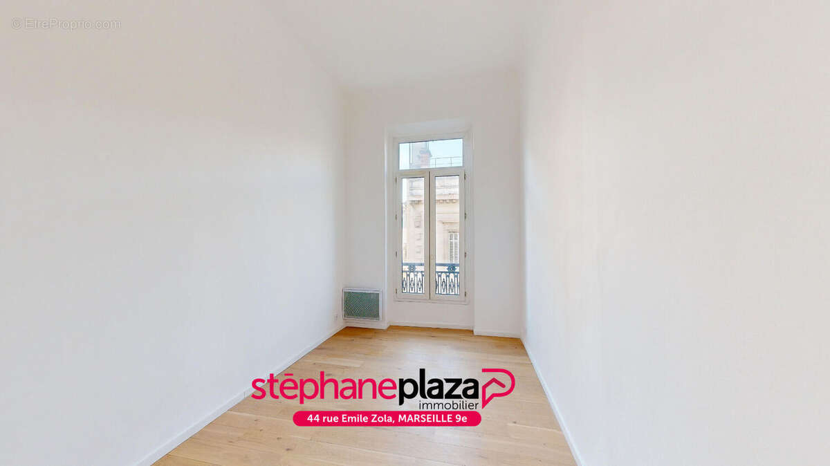 Appartement à MARSEILLE-6E