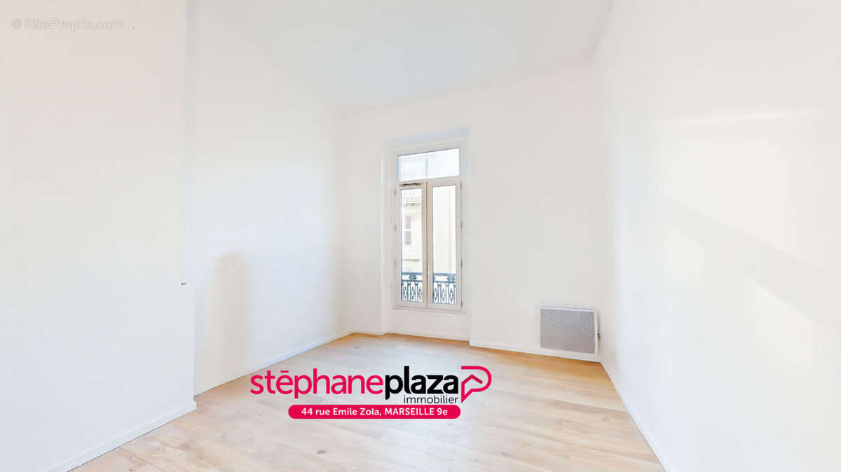 Appartement à MARSEILLE-6E