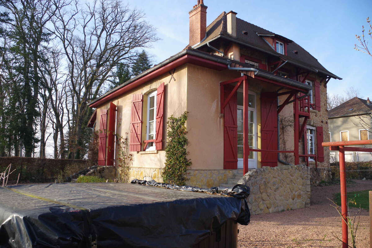 Maison à SAINT-HONORE-LES-BAINS