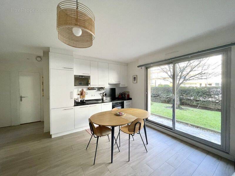 Appartement à LE PERREUX-SUR-MARNE