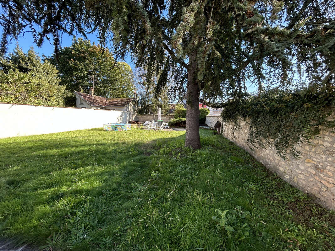 Maison à SAINT-MAUR-DES-FOSSES