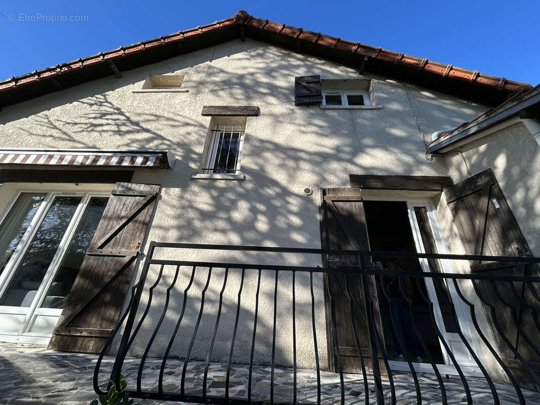 Maison à SAINT-MAUR-DES-FOSSES