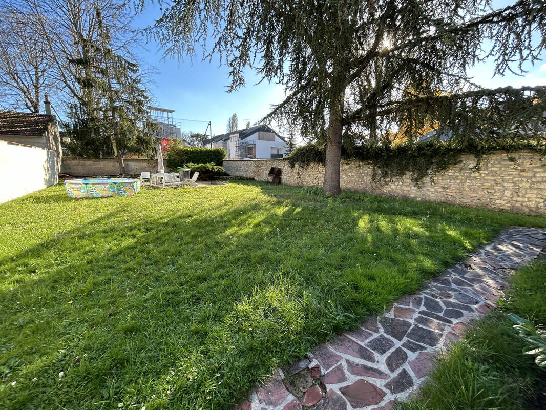 Maison à SAINT-MAUR-DES-FOSSES