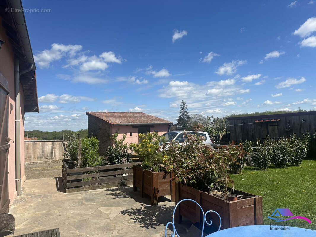 jardin  - Maison à SAINT-SATURNIN