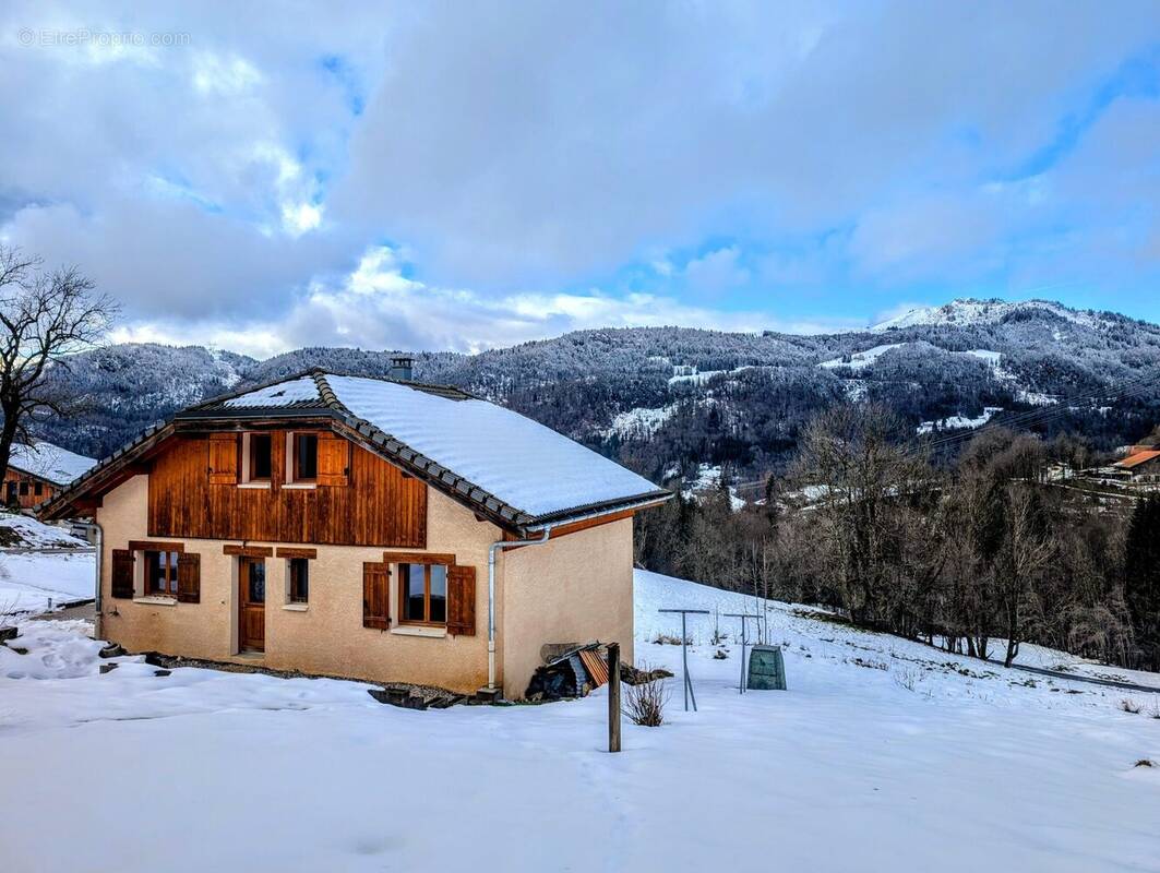 Maison à MEGEVETTE