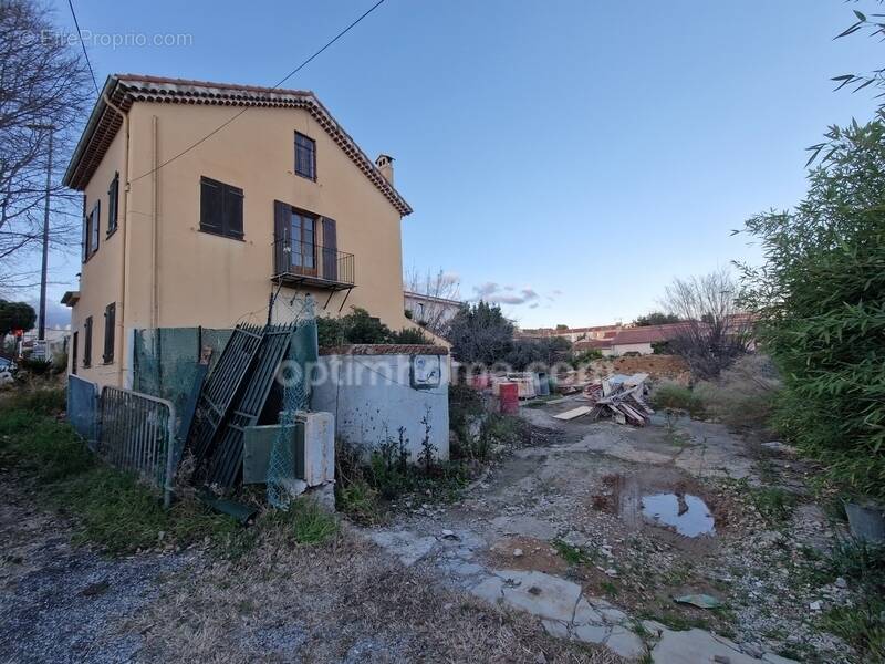 Maison à LE CANNET