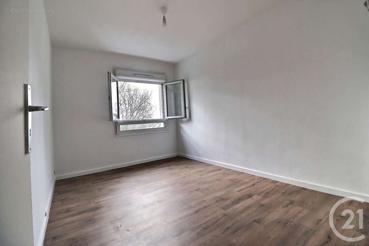 Appartement à AULNAY-SOUS-BOIS