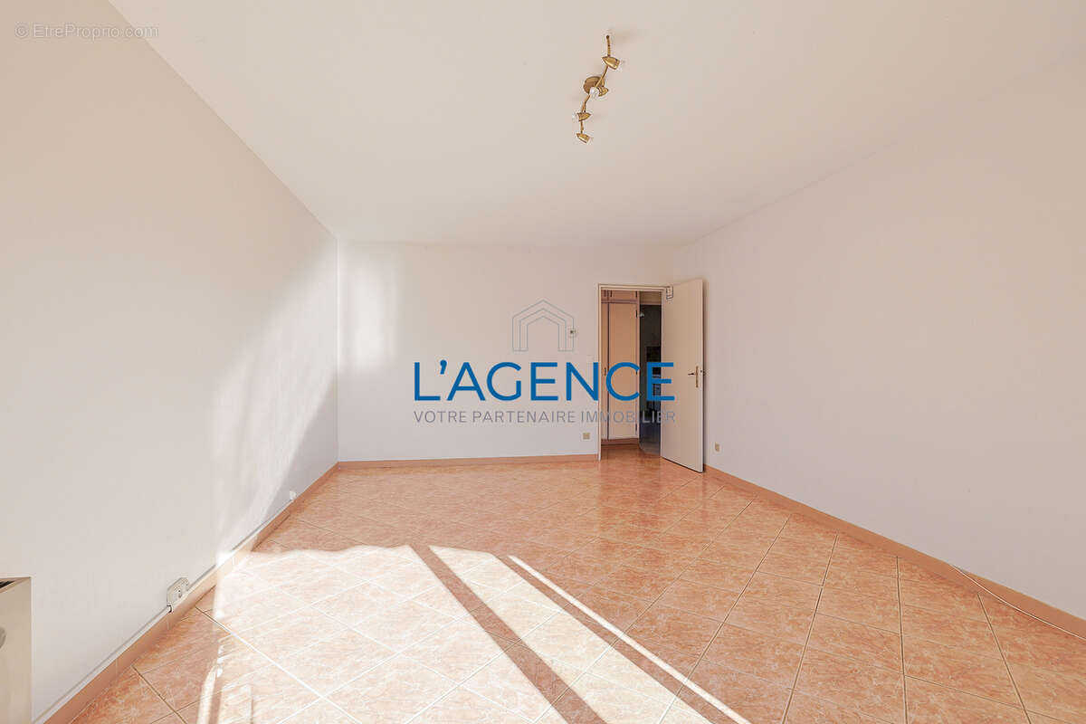 Appartement à HYERES