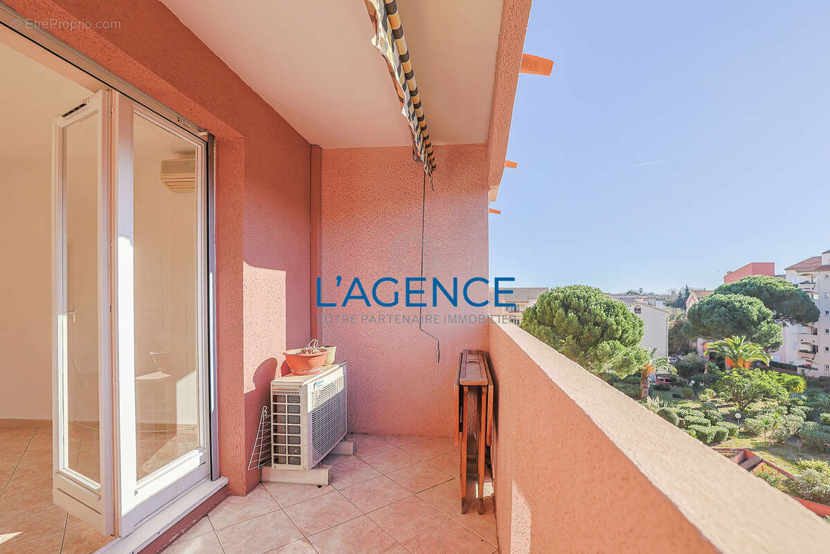 Appartement à HYERES