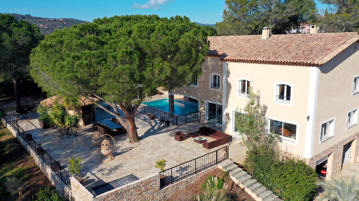 Maison à LA LONDE-LES-MAURES