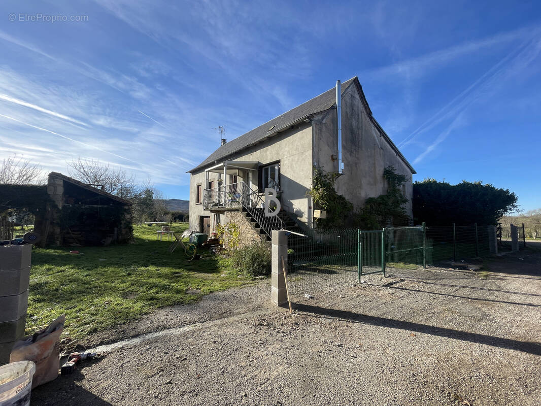 Maison à GOUTRENS