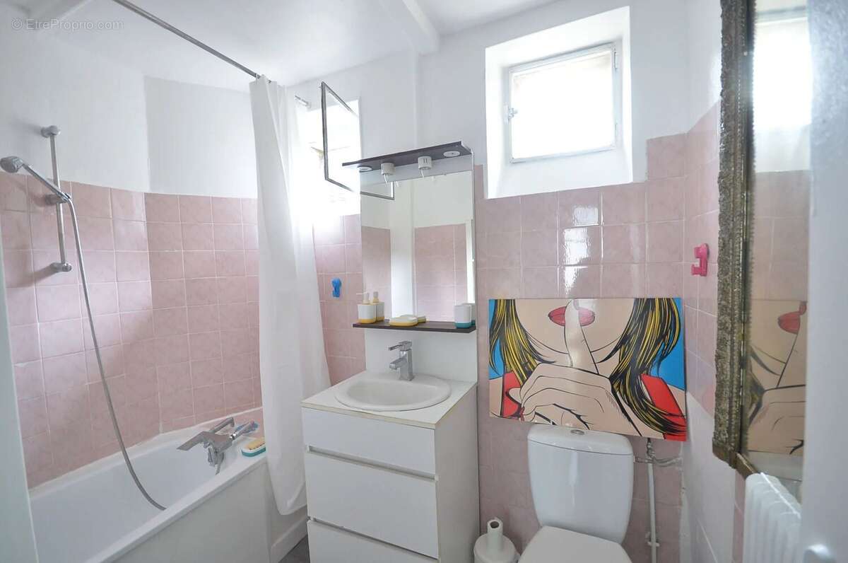 Appartement à PARIS-3E