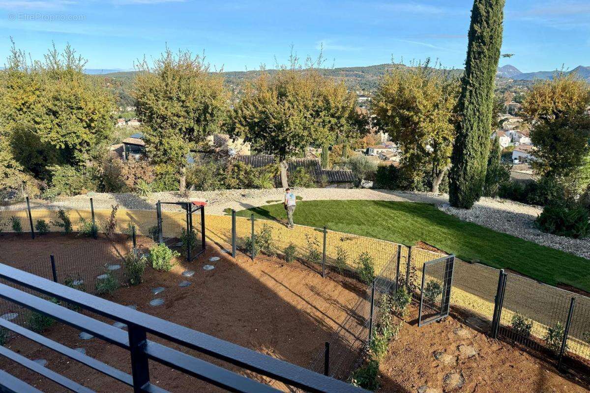 Appartement à VAISON-LA-ROMAINE