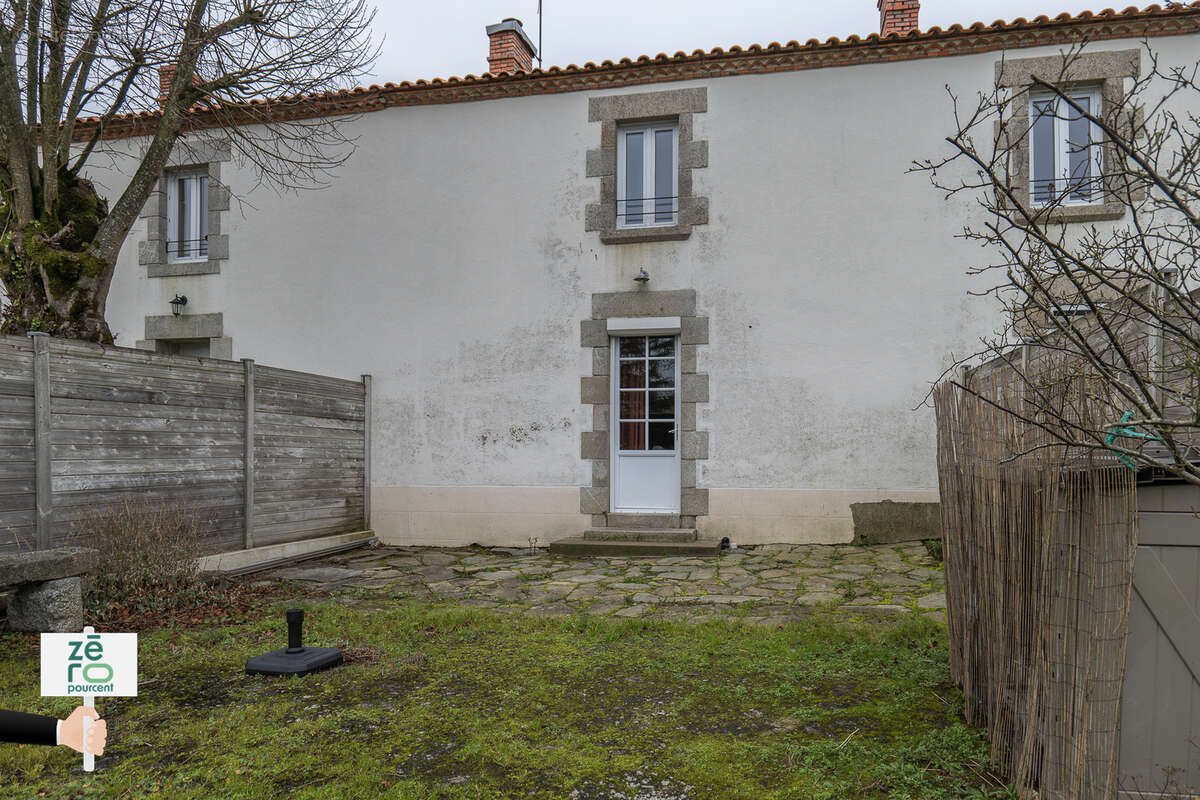 Maison à LES BROUZILS