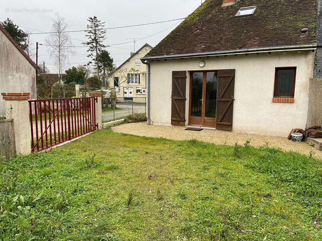 Maison à SAINT-AMAND-LONGPRE