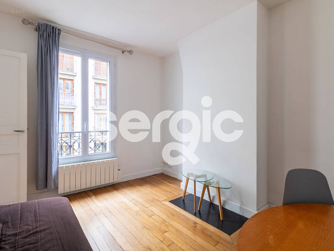 Appartement à PARIS-14E