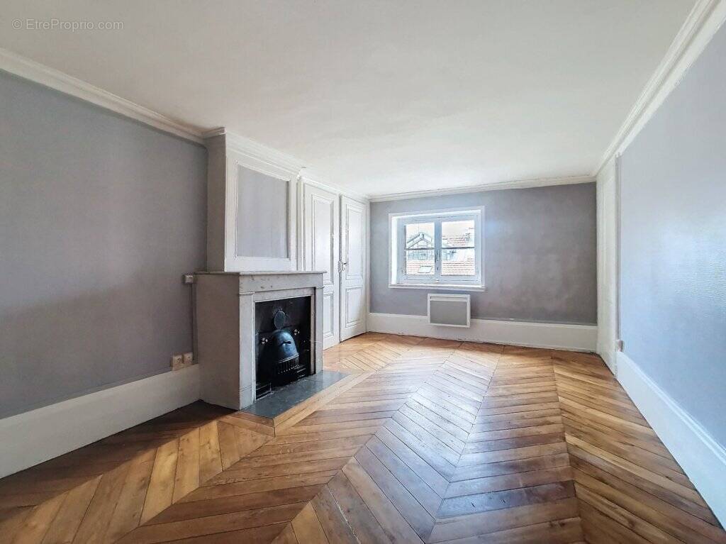 Appartement à LYON-6E