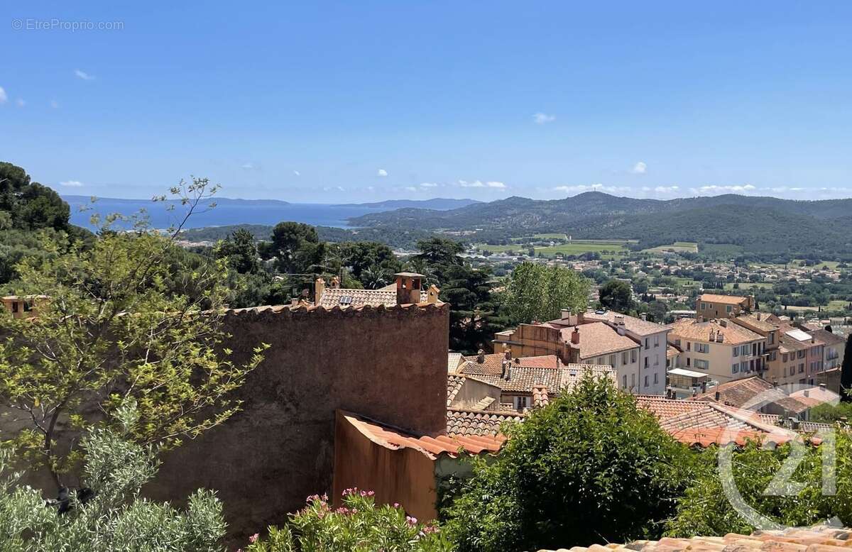 Appartement à BORMES-LES-MIMOSAS