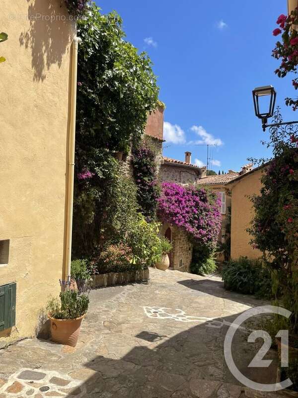 Appartement à BORMES-LES-MIMOSAS