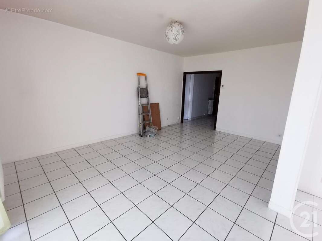 Appartement à COLOMIERS