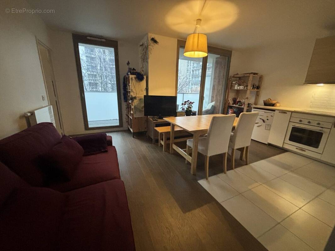 Appartement à PARIS-19E