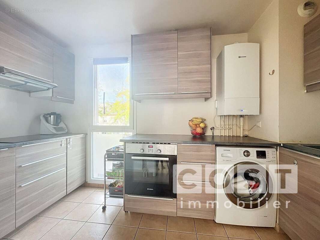 Appartement à GENNEVILLIERS